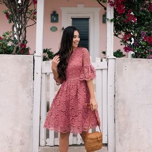Gal Meets Glam Pink Lace Midi Dress